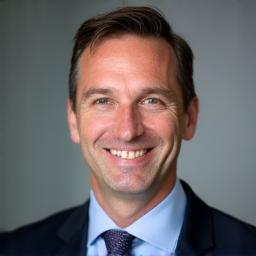 Porträtfoto von Mag. Stefan Huber